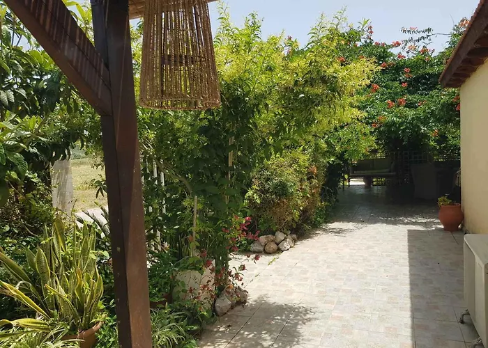 Ibiscus Cottage In Paradisi Near The Beach